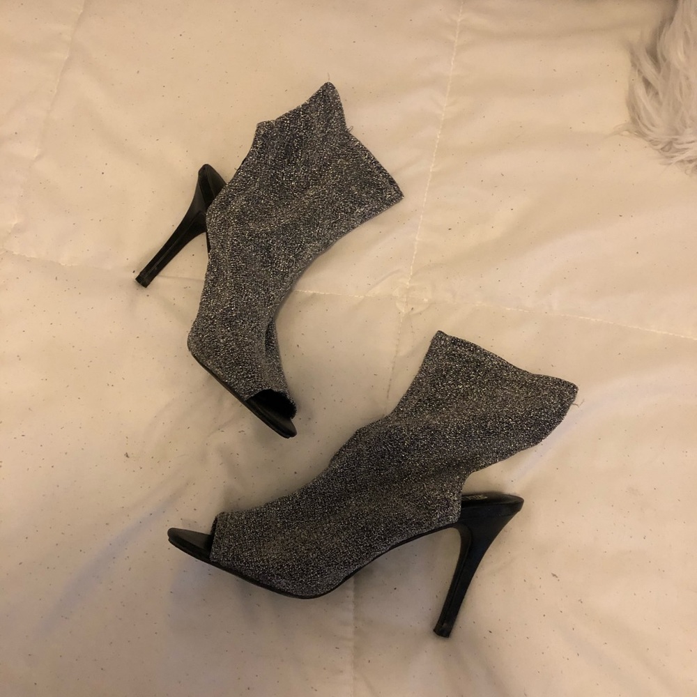 Sparky booties